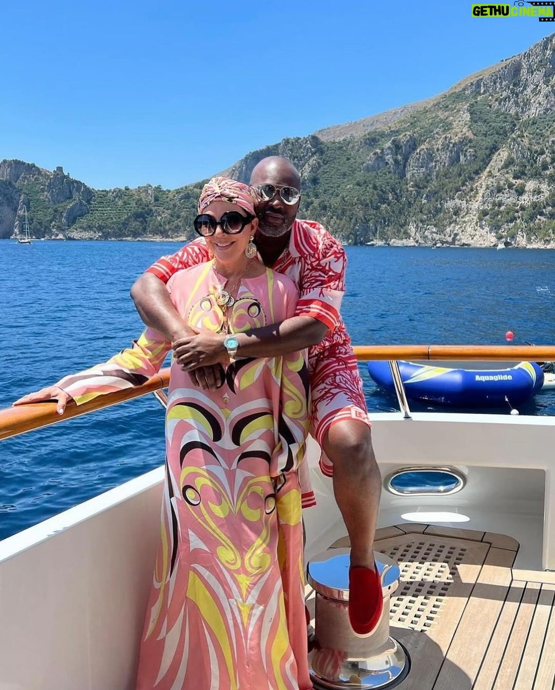 Kris Jenner Instagram - My Valentine!!!!! I love you @coreygamble ❤️💋❤️💋
