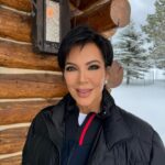 Kris Jenner Instagram - Family trip to Aspen ❄️🤍☃️