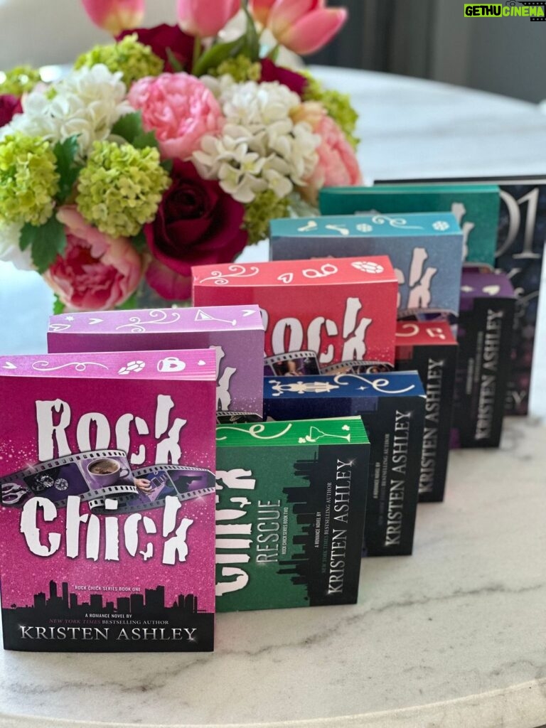 Kristen Ashley Instagram - Hey howdy hey friends! We are halfway to our fundraising goal, THANK YOU! We have 5 days left! Enter for your chance to win some fun and beautiful painted edge books in the Rock Chick Nation Autumn Raffle! Hit up the link in bio for your chance to win! [Donna] https://fundly.com/rcn-autumn-raffle-painted-edge-books Rock On! #KristenAshley #KristenAshleyBooks #FromTheRockChickLair #RockChickNation