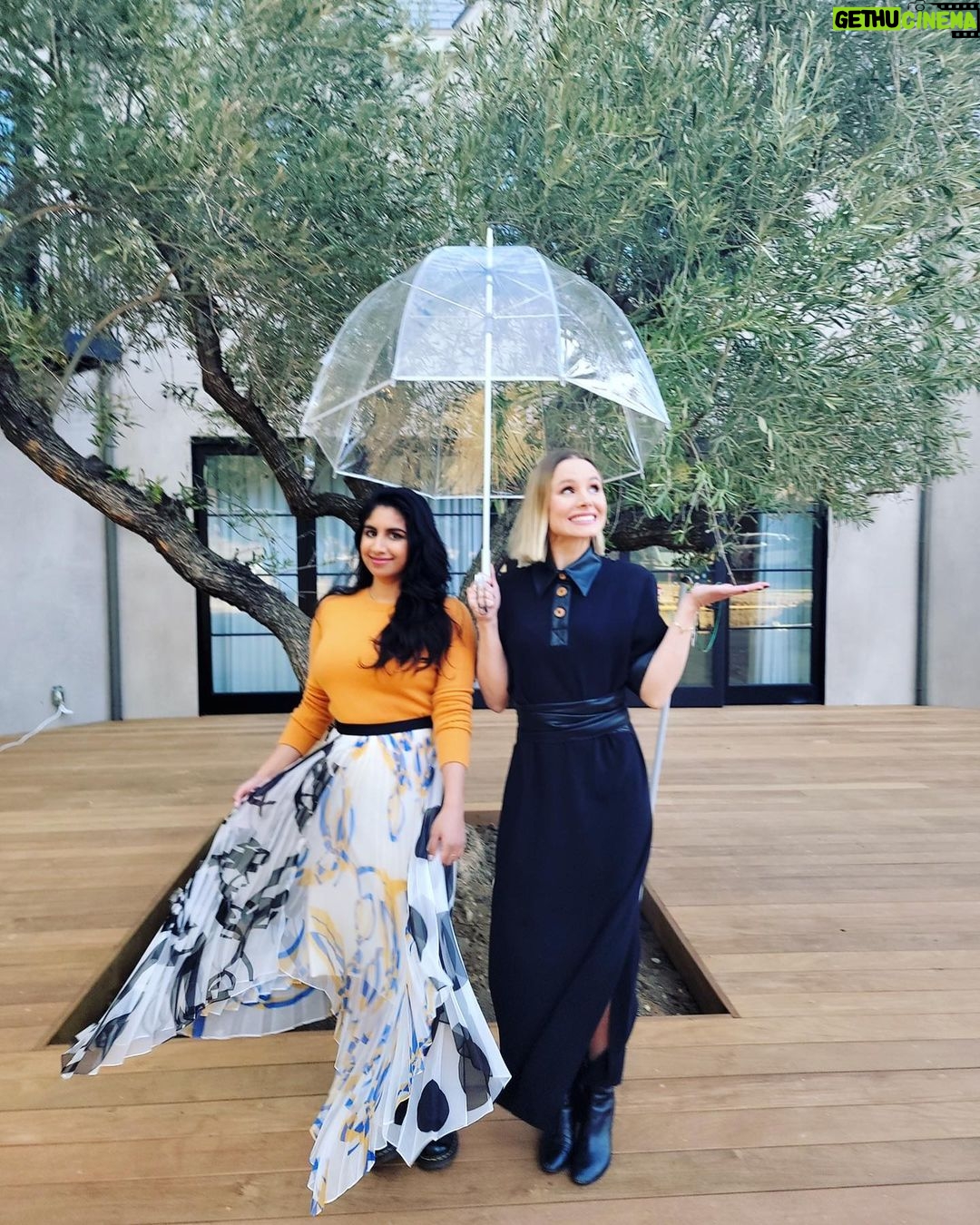 Kristen Bell Instagram - Happy birthday to the miniatures of mice!!! To my favorite escape room partner! To my wine, pizza and cookie loving besty! You are a spunky shining light to everyone around you and we love u more than you will ever know xoxoxox @mlpadman 💗