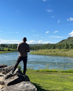 Kristen Bell Instagram - Idaho, chapter 1 🏔️🧡