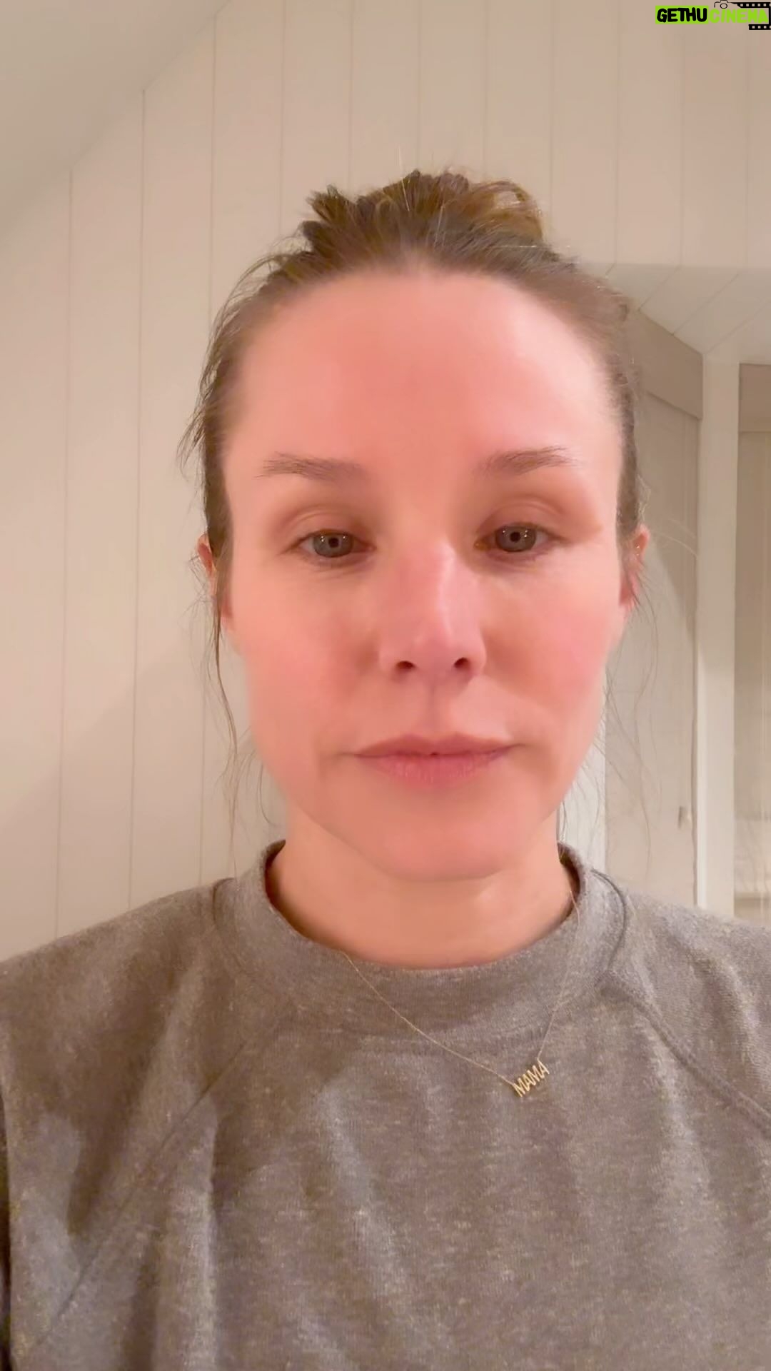 Kristen Bell Instagram - The score is as follows: @sarabareilles + 1 smash hit movie @kristenanniebell - 1 sweatshirt See @waitressmusical while it’s still in theaters!!!! (Shout out to @theheygang for making my fav sweatshirt)