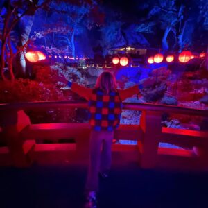 Kristen Bell Instagram - It ain’t Christmas till ya hit @descansogardens baby!!
