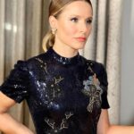 Kristen Bell Instagram - #thepeoplewehateatthewedding premiere 💍💜💗 💁‍♀️ @nicolechavezstyle 👗 @erdem 💇‍♀️ @matthewstylist 💄 @simonesiegl 💎 @worldofreza