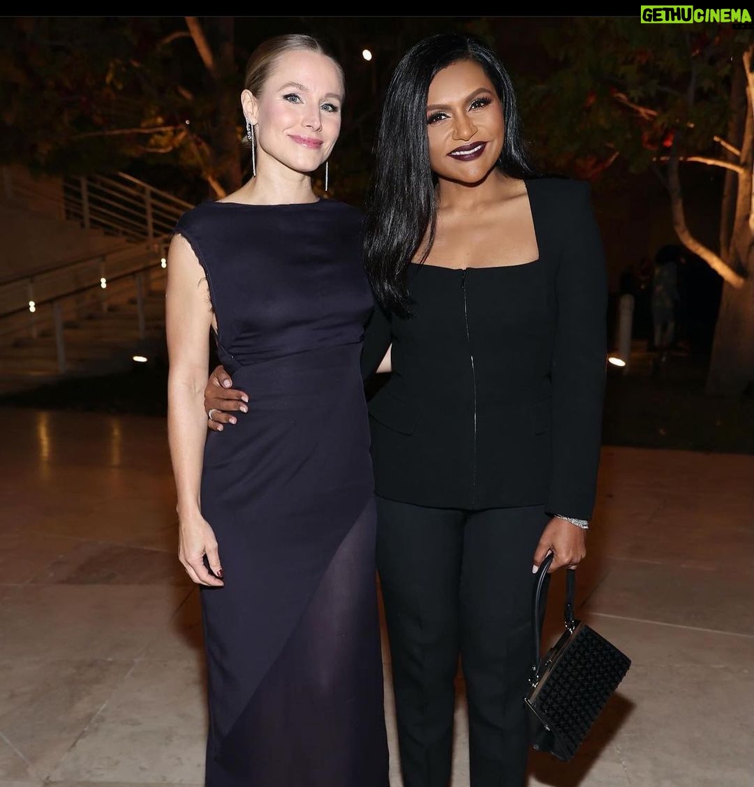 Kristen Bell Instagram - Was such an honor to be asked by Sigourney Weaver to introduce her at the @elleusa #womeninhollywood awards. I don’t venture out that often these days but this was worth it. Sigourney is a woman I have always admired, and am proud to call a friend.