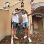 Kristen Bell Instagram - Free content for @dilfs_of_disneyland