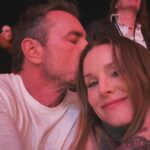 Kristen Bell Instagram - Have you ever had an experience that can’t really fit inside the words to describe it? That was last night for us at @spherevegas !! A triple date, immersive stimuli and a mind blowing acoustic cover of Sunday Bloody Sunday. 10/10!