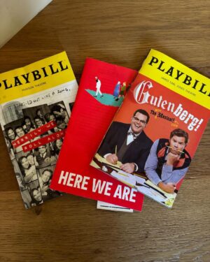 Kristen Bell Instagram - Snippets from a beautiful weekend in NYC❤️
Saw 3 incredible shows, snuggled with old friends and obviously ate at @pizzalovesemily every chance we had!