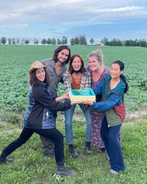 Kristen Gutoskie Instagram - What an absolute honour and gift to get to play Sonia on @y_fxonhulu. One of the best working experiences I have had to date. An incredibly supportive and inclusive environment with some of the most wonderful, generous and talented artists in this biz. Thank you to the powerhouse that is @elizaaclarkw for having me aboard and for your unrivalled support along the way. You are one of the most brilliant people I’ve ever met. Thanks to the cast and crew for being so kind and generous and FUN and welcoming and just filled with love!! This goes down as one of the most special. Love you all and sending all the good vibes out there that #YLIVESON. This story is so important and needed and the integrity of this team is one to measure up to. WATCH IT IF YOU HAVEN’T YET. 
LOVE KG XO. #YTHELASTMAN