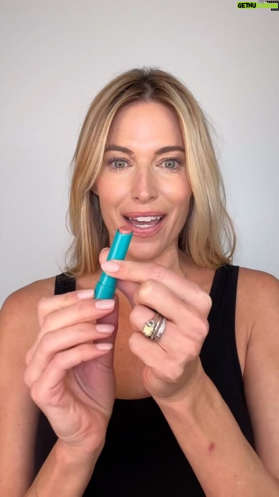Kristen Taekman Instagram - POV: You found the perfect everyday lippie. 🥰 “I like that I can stick this right in my pocket and go” @kristentaekman after trying the NEW Sheer Strength™ Hydrating Lip Tint shade Kaisa (Dusty Rose) 🌸 Finish your look with a kiss of color 💋🔗 in bio  #liptint #whatsinmybag #dustyrose