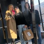 Kristen Taekman Instagram - Weekend in NYC with Cash and Sadie! Eating shopping fitting’s and fun tourist vibes ! Happy Holidays!!