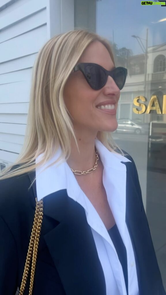 Kristen Taekman Instagram - When the girl math is mathing so I buy myself a new purse… lol just kidding but seriously I want it so bad!!! #ysl #fashion #shopping #purse #new
