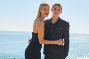 Kristen Taekman Instagram - Happy to be ringing in the new year with my family ❤️ 

#blessed #grateful #family #newyears #january #resolutions #motivation #malibu #love #inspiration #qualitytime #2024