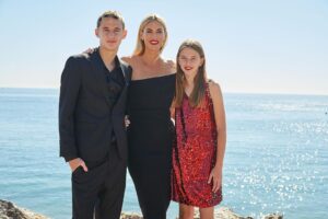 Kristen Taekman Instagram - Happy to be ringing in the new year with my family ❤️ 

#blessed #grateful #family #newyears #january #resolutions #motivation #malibu #love #inspiration #qualitytime #2024