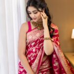 Krithi Shetty Instagram – Smile, shine and take it one day at a time ❤️ 
#smile #happy 
@bhimajewellerytrichy 
•
Photography @kiransaphotography 
Styling @openhousestudio.in 
Saree @real_weaverstory
Style Team @prarthanasrinivasaraja @mehavenkatesh 
M & H @kalwon_beauty @kamaldeepss