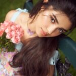 Krithi Shetty Instagram - Be the reason someone believes there are still good people out there 🌸💓 #bekind #spreadlove #goodvibes • • Photographer @ishan.n.giri Retouch @louis_prashanth Makeup @kalwon_beauty Hair @krishnakami Styling @neethikshetty