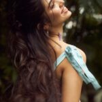 Krithi Shetty Instagram - Be the reason someone believes there are still good people out there 🌸💓 #bekind #spreadlove #goodvibes • • Photographer @ishan.n.giri Retouch @louis_prashanth Makeup @kalwon_beauty Hair @krishnakami Styling @neethikshetty