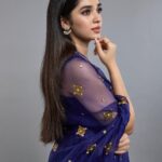 Krithi Shetty Instagram – May you be blessed with all the light from the Diyas that are being lit up today all over the world 🪔 🌟💛
Wishing you and your family a very happy Diwali 🙏🏼
•
Photographed by @prabal 
Outfit @priyalprakashhouseofdesign
Jewelry @maiiarabynm
Footwear @oceedeeshoes
Stylist @nidhijeswani
M&H @makeupbysalonij @kamaldeepss