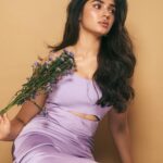 Krithi Shetty Instagram - 6M #instafamily #gratitude #love #happy ☺️💜 • • Photographer @ishan.n.giri Retoucher @louis_prashanth Makeup @kalwon_beauty Hair @krishnakami Styled by @neethikshetty 🥰