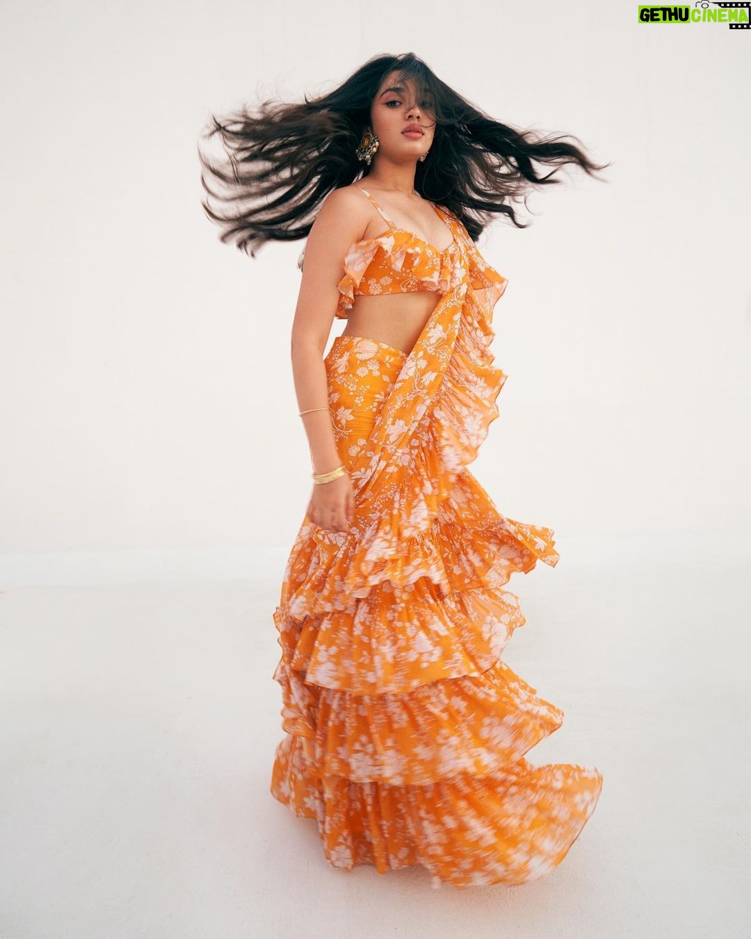 Krithi Shetty Instagram - Weekend vibes 🧡 #breezy #weekend #summervibes • • Styled by @jukalker Styling team @pratimajukalker Outfit : @arpitamehtaofficial Earrings : @mortantra @spiffypublicrelations Assorted bangles @lovelate20s Makeup @pinkylohar Hair @kamaldeepss Photographer @ishan.n.giri Asst @louis_prashanth Retoucher @enhancingmoments