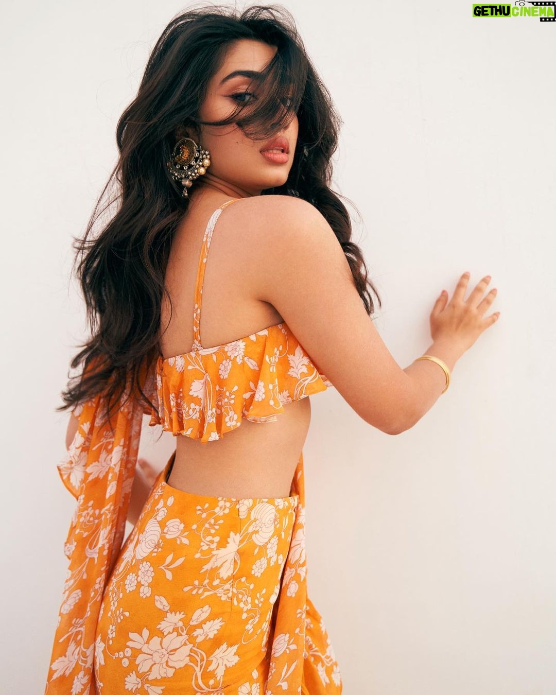 Krithi Shetty Instagram - Weekend vibes 🧡 #breezy #weekend #summervibes • • Styled by @jukalker Styling team @pratimajukalker Outfit : @arpitamehtaofficial Earrings : @mortantra @spiffypublicrelations Assorted bangles @lovelate20s Makeup @pinkylohar Hair @kamaldeepss Photographer @ishan.n.giri Asst @louis_prashanth Retoucher @enhancingmoments