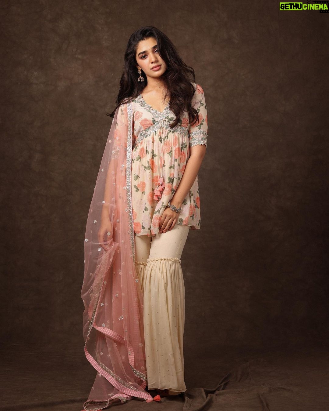 Krithi Shetty Instagram - If you’re tired…rest…don’t quit #yougotthis #yourestrongerthanyouthink • • • Styled By - @ashwin_ash1 & @hassankhan_3 Outfit - @summerbypriyankagupta Jewellery- @treasureboxoriginals Asst by - @stylebyannapurna M & H - @pinkylohar @kamaldeepss Photographer - @pranav.foto