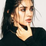 Krithi Shetty Instagram - #newlook ✨ • • Photographer @ishan.n.giri Retouch @louis_prashanth Makeup @kalwon_beauty Hair @krishnakami Styling @neethikshetty