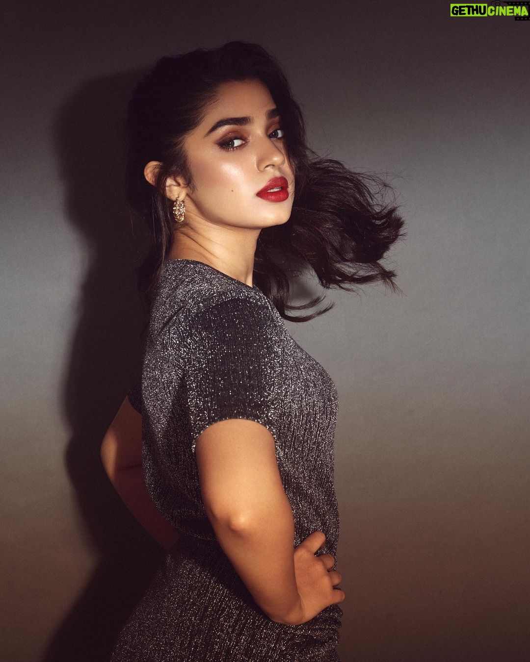 Krithi Shetty Instagram - Put on some red lipstick and live a little #redlipstick #livelovelaugh ❤️ • • Photographer: @ishan.n.giri Retoucher: @louis_prashanth Makeup: @kalwon_beauty Hair: @krishnakami Styled by: @neethikshetty