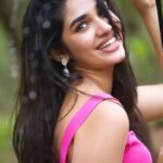 Krithi Shetty Instagram - Barbie-ing in the rain 🌧️💓 #barbie #rain 📸 @prabal