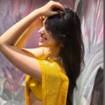 Krithi Shetty Instagram – Happy Navaratri and Durga pooja ✨🪔🪷 
#navratri #garba #dandiya #festivevibes 
Pc @mahajanyukta