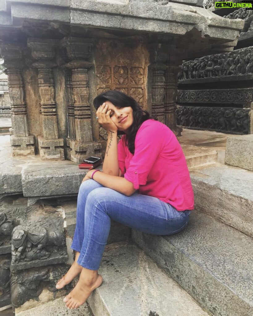 Kruthika Jayakumar Instagram - Be your own sunshine ☀️ #candid