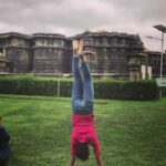Kruthika Jayakumar Instagram - Just hangin' around 🤸🏼‍♂️ Halebeedu