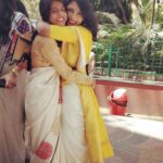 Kruthika Jayakumar Instagram - Thank you my crazy women , for letting me be lame kru 💁🏻❤️ and laughing with me all the way. I love you guys for everything ❤️ SWIPE👉🏻 . . . . . #graduation #graduationspam #degree #degreelife #adulting #beautifulwomen #collegelife #whiteandgold #ethniclove #indianwomen #saree #mcclife #carmelite #friends #babes #love #life #friendship #graduate #actorslife #happiness #studentlife #studentlifeover #bangalore Mount Carmel College, Bangalore