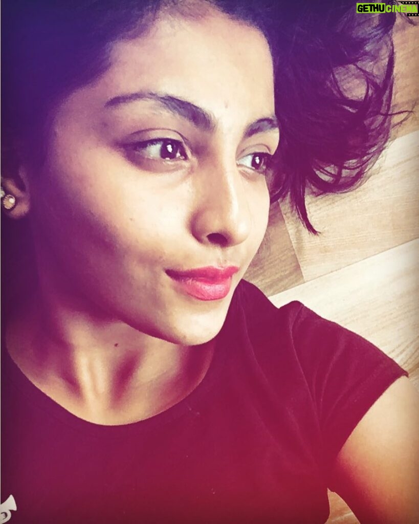 Kruthika Jayakumar Instagram - When thunder clouds start pouring down , light a fire they can't put out ⚡