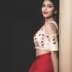 Kruthika Jayakumar Instagram - #aboutlastnight For the Trailer launch of #IntloDeyyamNaakemBhayam 😊 Thank you so much guyss ☺️ @rangdephotography