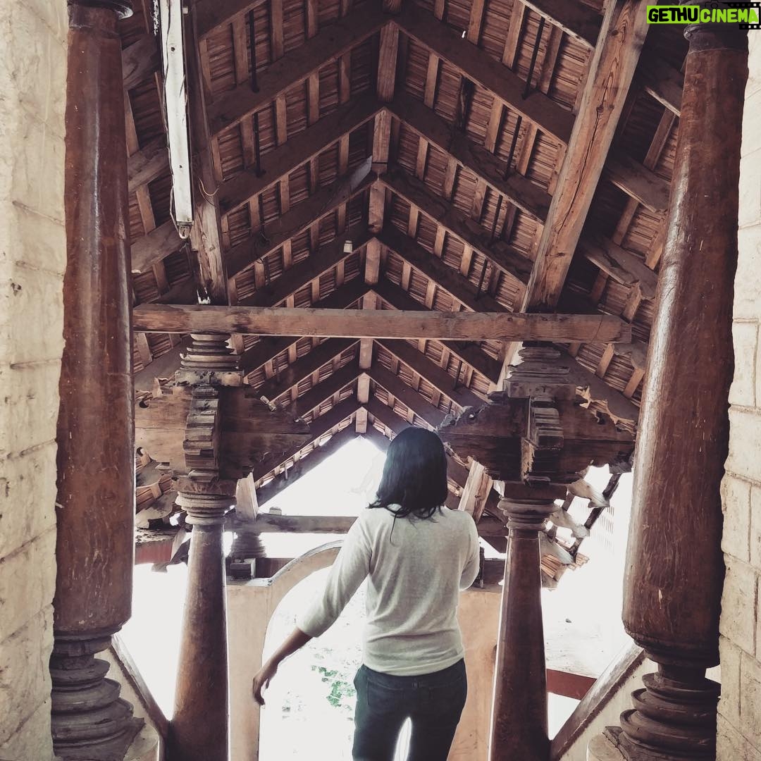 Kruthika Jayakumar Instagram - Blink. A Touch . Blink . A Sound. A Face Blink. A car. A country Lost my breath Even the inanimate Take me back in time In the blink of an eye Down the steps of time To those moments To a day where I was alive Now no more . Agony engulfed Knowing I can never be that again Damn Those wretched shape shifters They live in everything Memories you call it Life changers I know them to be. #musings