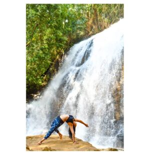 Kruthika Jayakumar Instagram - All you seek, is within you. 🌿🧘
.
.
#yogaislife
