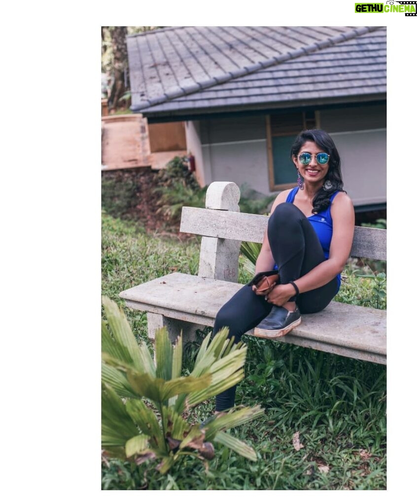 Kruthika Jayakumar Instagram - अच्छेद्यः 🌾 ... . . . . . . . . . #portrait #portraitphotography #smile #chillvibes #issamood #pictureperfect #blue #candid #comfortzone #tb #throwback #vacayvibes #ootd Bangalore, India