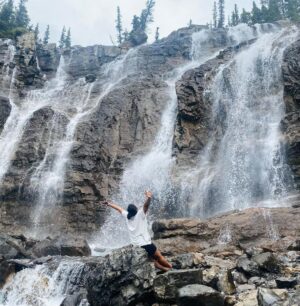 Kruthika Jayakumar Instagram - The summer of Mountains, Magic and a bunch of clowns 🗻✨🃏