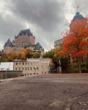 Kruthika Jayakumar Instagram - Postcards from Québéc 🍂🍁🧡