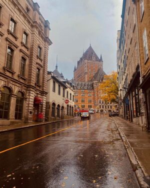 Kruthika Jayakumar Instagram - Postcards from Québéc 🍂🍁🧡