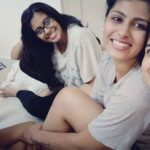 Kruthika Jayakumar Instagram - In between life phases❤️ . . . . . . . #bestfriendgoals #girlgang #aboutlastnight #favourite #colgatesmiles #ee #bangalorediaries #happyfaces #pictureperfect #yogisofinstagram #actor #dancersofinstagram #southindian #tollywood #sandalwood #drushyam #kavacha #boxer #intlodeyyamnakembhayam #girllove #shewolfpack #bangaloredays #selfie
