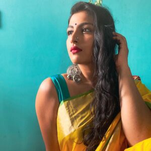 Kruthika Jayakumar Instagram - It’s safe to say I channelled  my inner drama queen for this picture😋😙
.
.
.
.
.
.
.
#latergram #bangalore #ethniclove #ootd #shootlife #bangalorediaries #quarantinelife