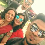 Kruthika Jayakumar Instagram - Who thought weddings could be fun🤷🏻‍♀️😙 . . . . #coorg #kodavawedding #coorgiwedding #weddingsofindia #fun #friends #sun #rayban #shades #red #prettywomen #selfie #funweddings #black #kodava #ethnic #ethniclove #blue #reflections #four #actor Bangalore, India