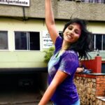 Kruthika Jayakumar Instagram - Being your typical excited Holi Person 💁🏻💙 . . . . #shotononeplus #shotononeplus5 #holihai #rangbarse #colour #india #festival #holilove #purple #green #pink #holicolours #happy #excited #indianholi #bangalore #southindian #actress Bangalore, India