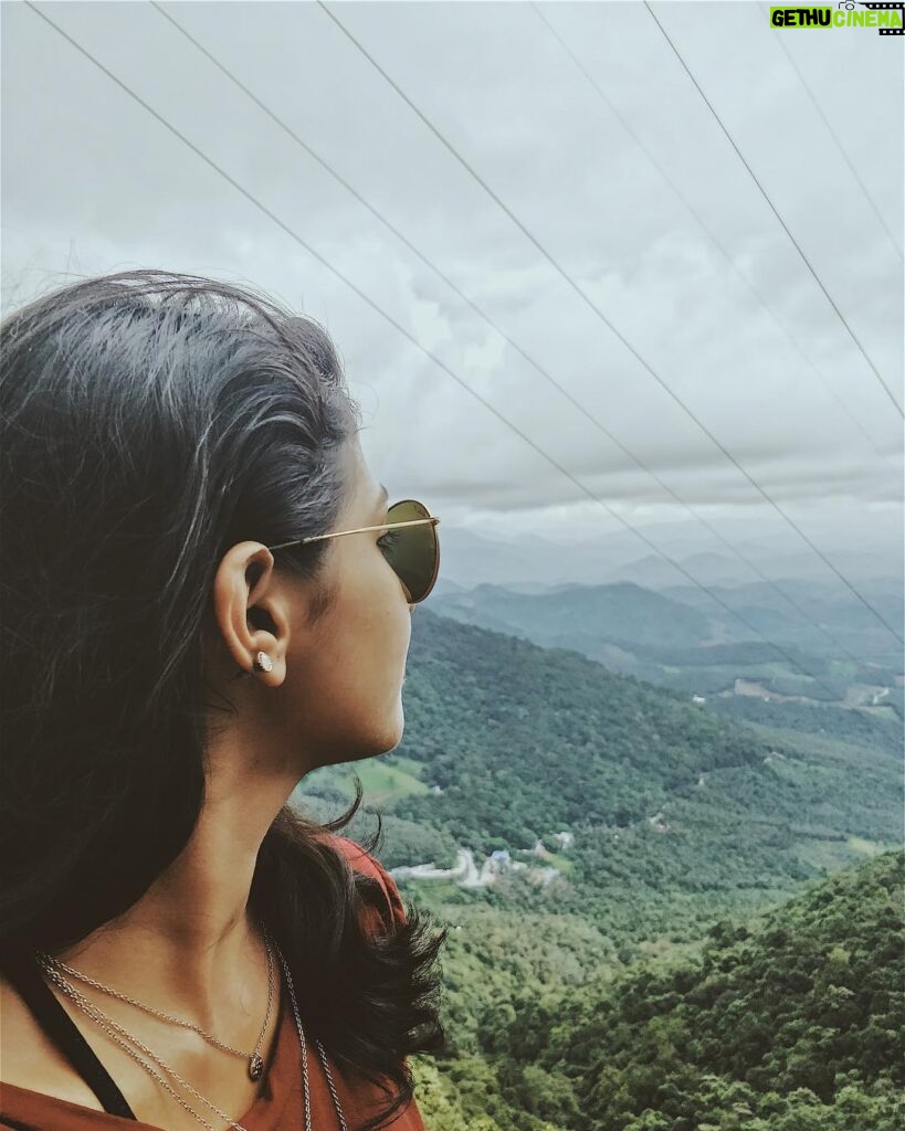 Kruthika Jayakumar Instagram - Take me back to this beauty ❤️ #throwbackthursday #needmesomevacation Lakkidi, Waynad