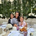 Kseniya Borodina Instagram - Наше Парижское утро 🇫🇷 🥐 Paris, France