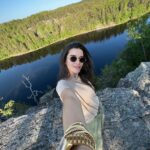 Kseniya Borodina Instagram - Карелия 🏕️🪵 невероятна природа 🤤 а в каком городе вы меня ждёте? Хочу выбрать на август Republic of Karelia