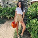 Kseniya Borodina Instagram - Ураааа, вас 20 миллионов, вы мне сделали подарок, когда еще мой др не наступил. Тогда моя очередь, но я хочу не наши желания исполнить, а желания ваших детей. Я выберу 3 желания ваших деток и обязательно их осуществлю. 🧞‍♂️ пишите в комментариях, о чем мечтают ваши дети, а я выберу троих❤️❤️❤️