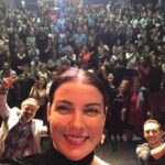 Kubilay Penbeklioğlu Instagram - Bu gece Avcılar Barış Manço Kültür Merkezi alkıştan yıkıldı. Neden?? Çünkü #açıkaile oynadık😛😛🙏🙏🙏👏🏻👏🏻👏🏻
